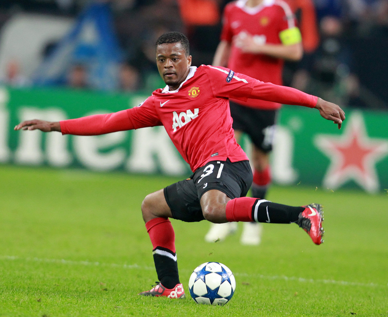 双老中锋共 双老中锋共